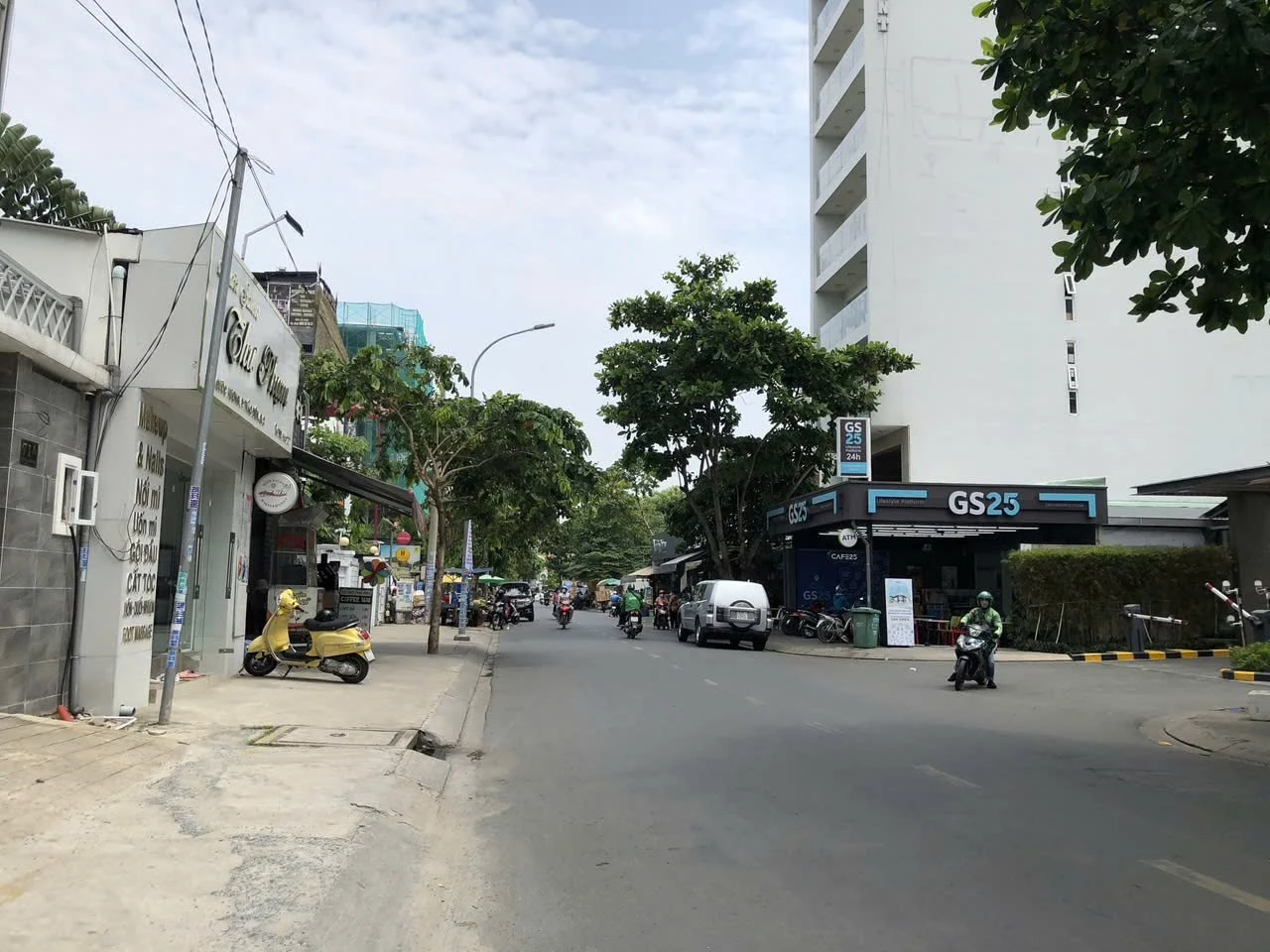 Bán mặt tiền đường Quốc Hương, Thảo Điền, Quận 2, 210m2, giá 80 tỷ - Ảnh 1