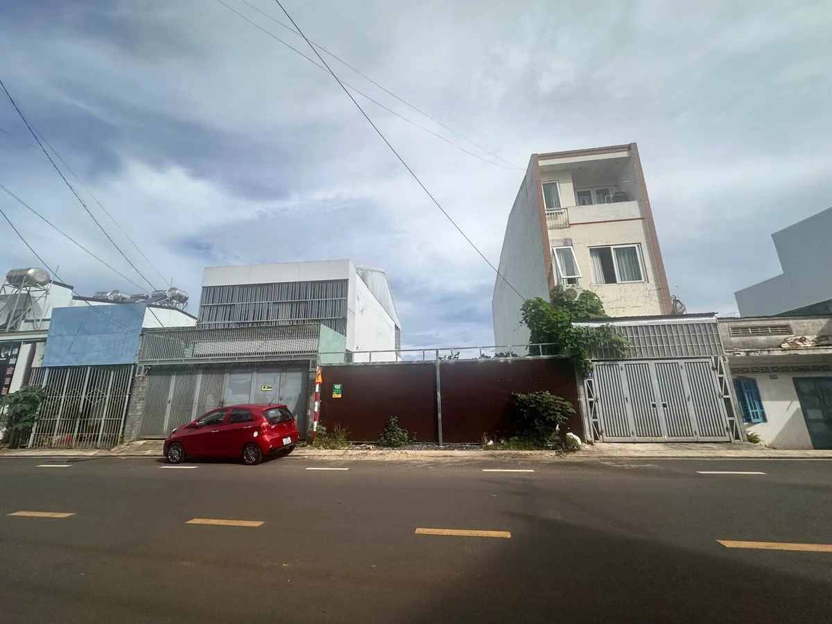 Bán đất 2 mặt tiền Hùng Vương 170m2, Quận 1 - Ảnh thu nhỏ 2