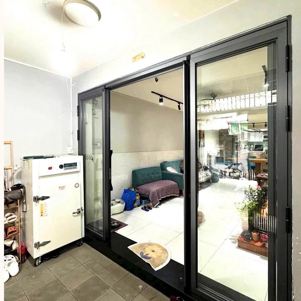 Bán biệt thự mini 72m² 2 phòng master Bến Vân Đồn Quận 4, 8 tỷ - Ảnh 1