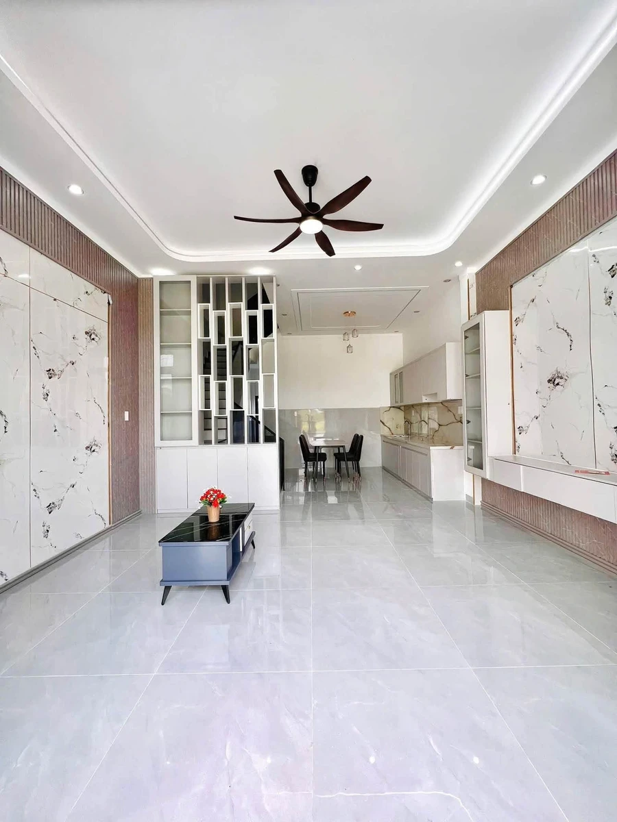 Bán nhà 3 phòng ngủ 95m² Thủ Đức 700 triệu - Ảnh thu nhỏ 2