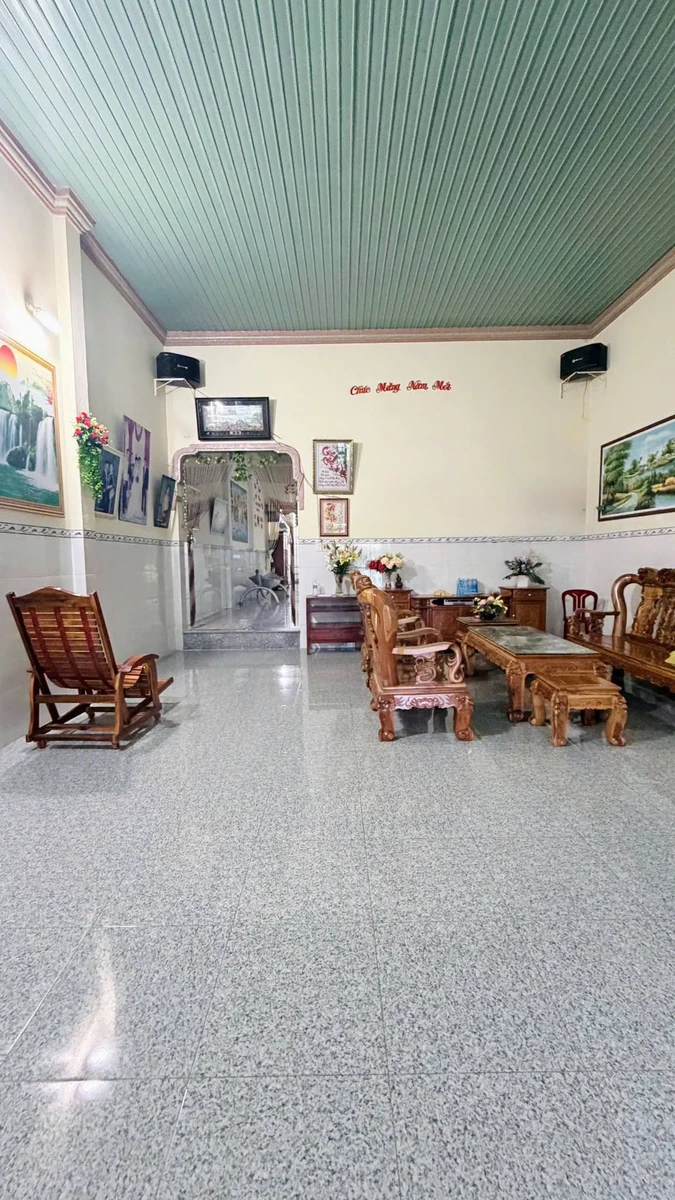 Bán nhà 2 mặt tiền gần Nguyễn Huệ, 144m², 3PN, 2WC, 2.2 tỷ - Ảnh thu nhỏ 4