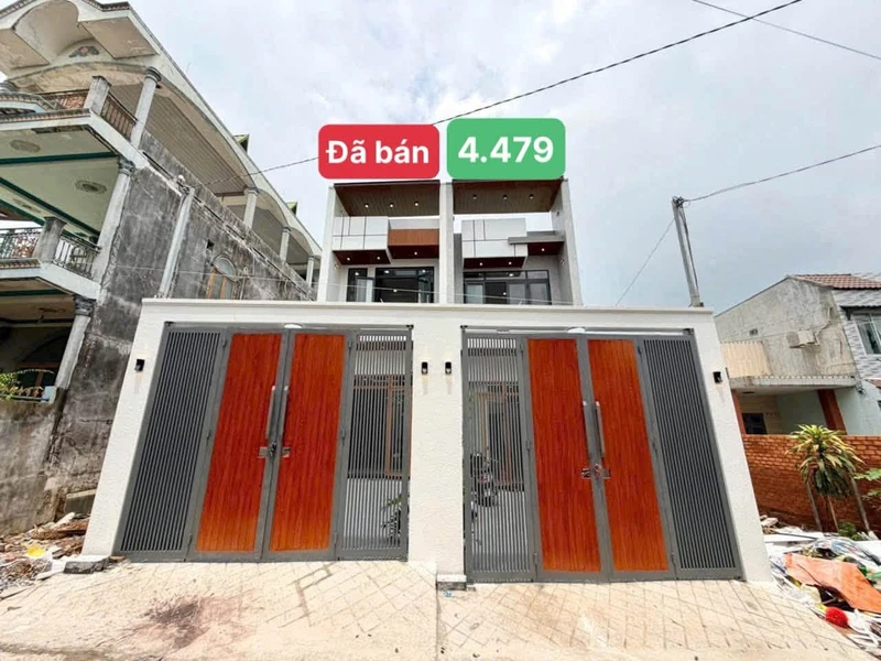 Bán nhà phố 3 phòng ngủ 100m², Lê Đại Hành, Biên Hoà