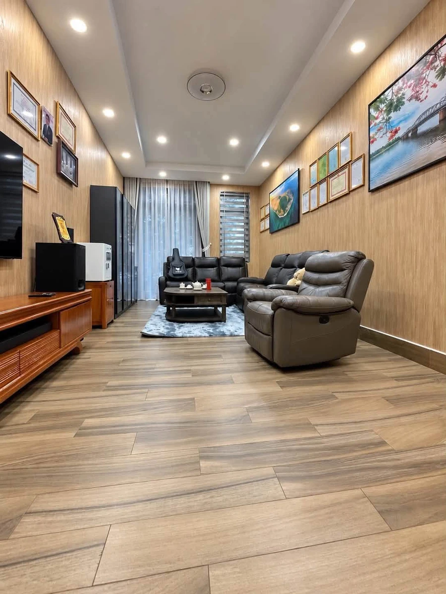 Bán nhà 1 trệt 3 lầu 72m2 đối diện bệnh viện ITO, Võ Thị Sáu, khu D2D Biên Hòa, 8,5 tỷ - Ảnh thu nhỏ 3