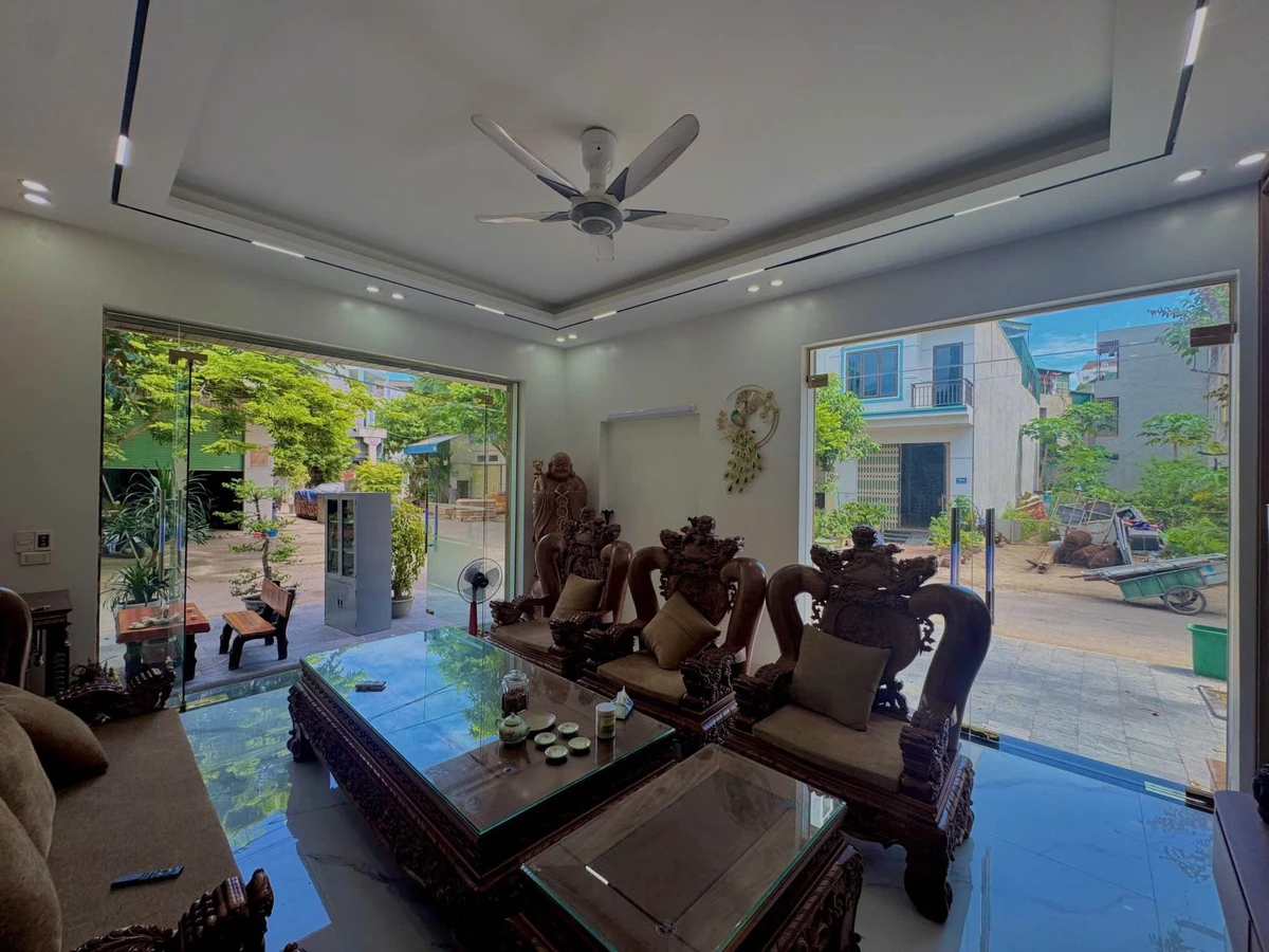 Nhà bán 3,5 tầng 80m2 4 phòng ngủ Phường Đông Hương - Ảnh thu nhỏ 2