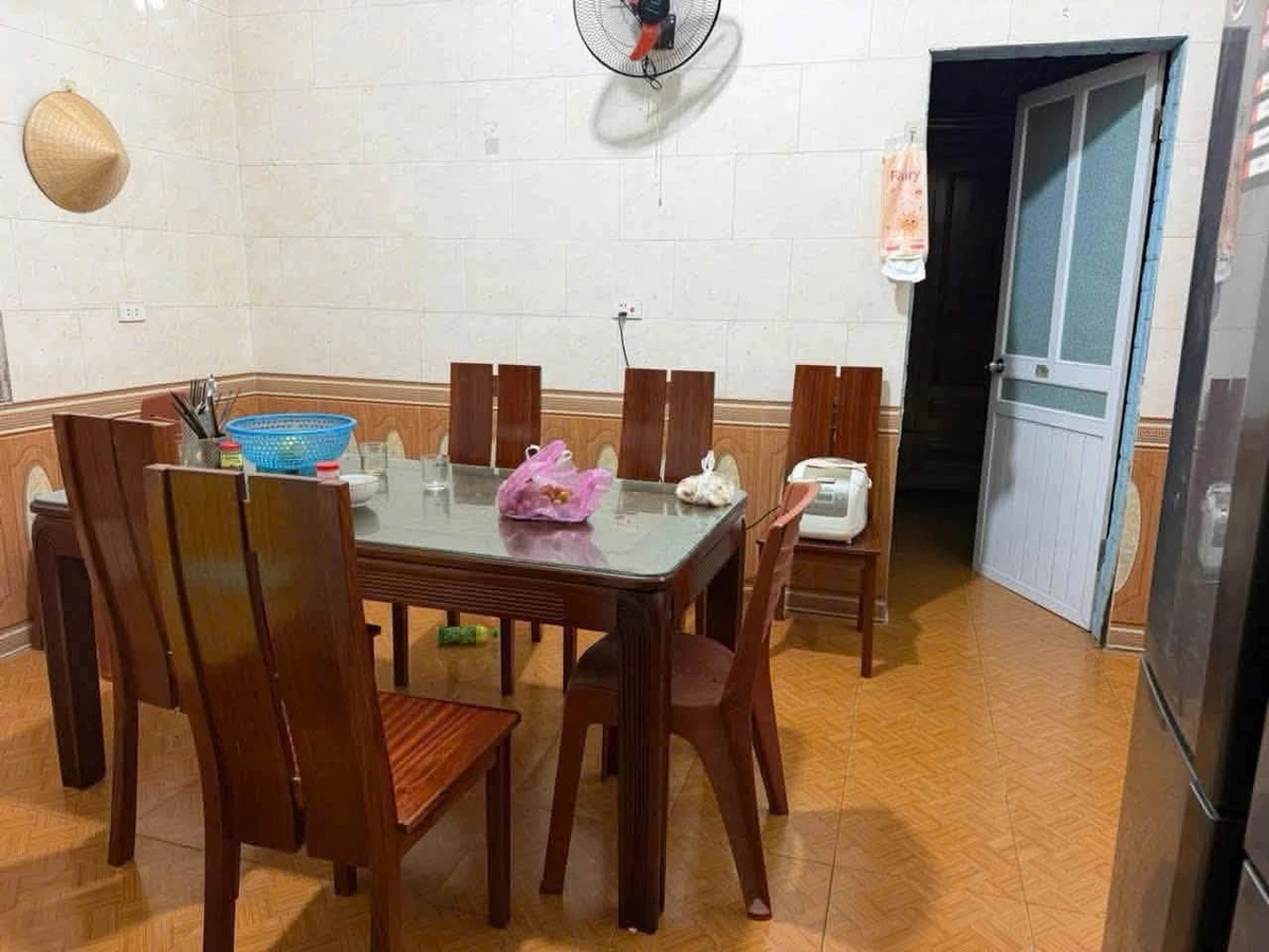 Cho thuê nhà mái bằng 145m2 4 phòng ngủ chợ Cọi 5,5 triệu/tháng - Ảnh thu nhỏ 3