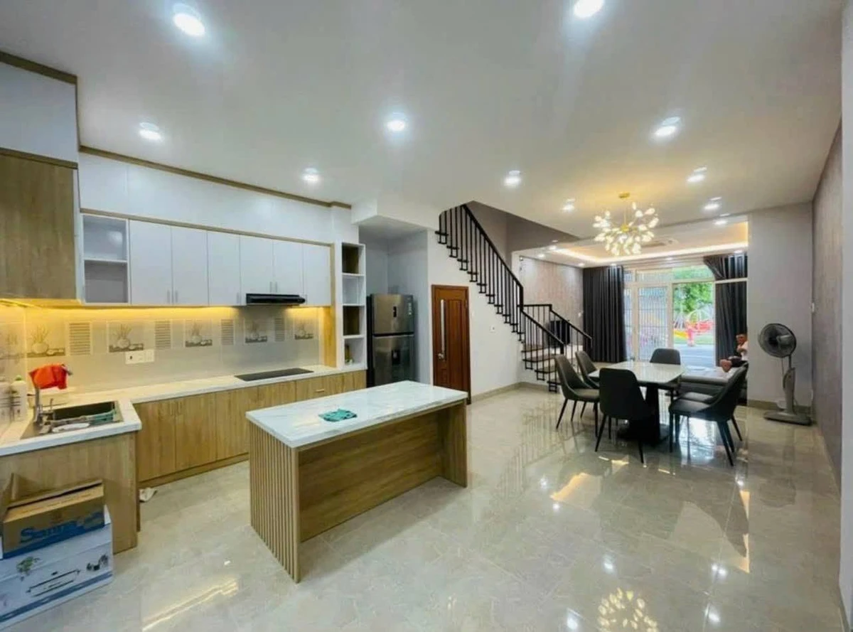 Bán nhà 3 tầng 201m² KĐT VCN Phước Long 1, Nha Trang - Ảnh thu nhỏ 4