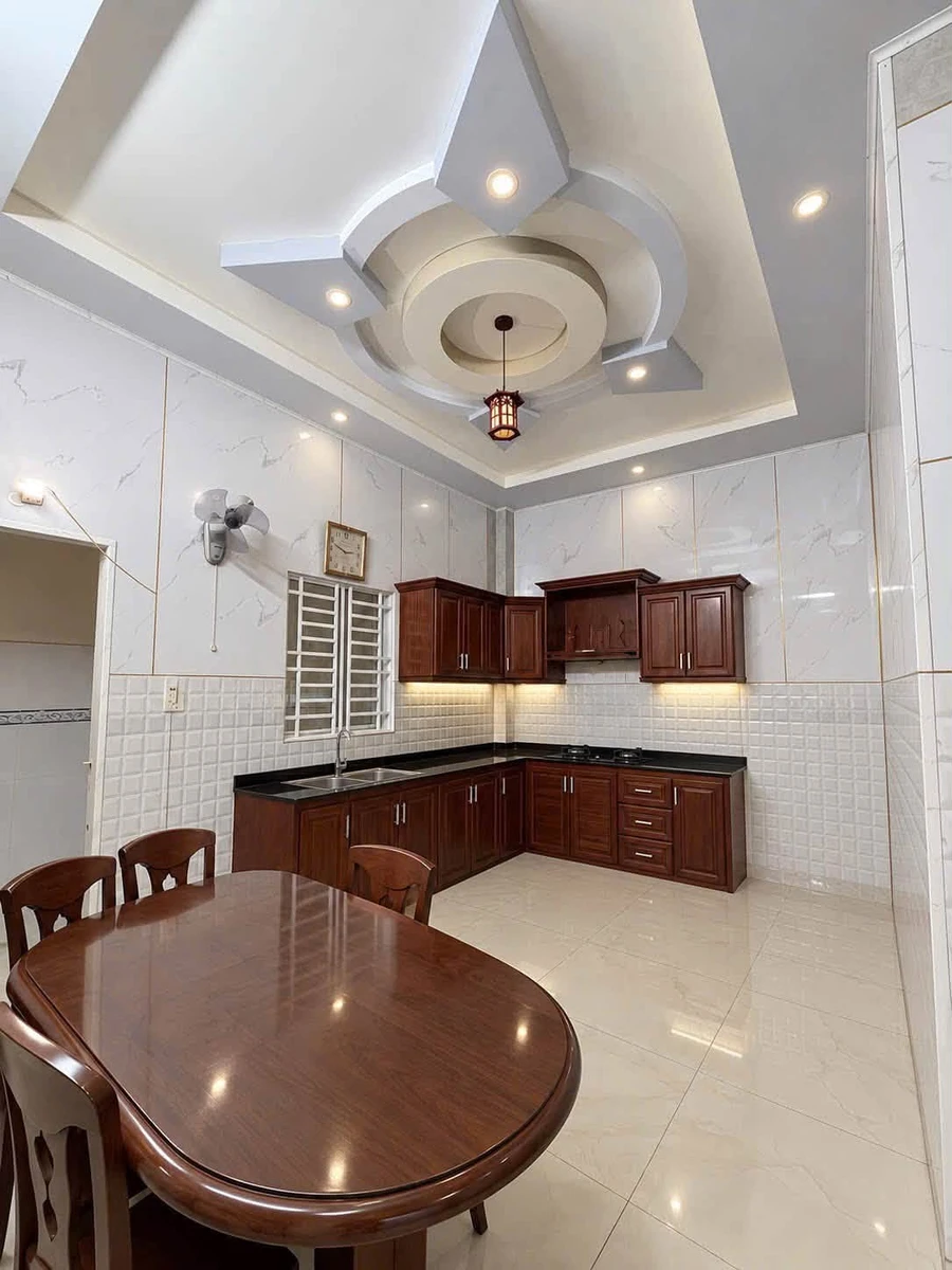 Bán nhà 1 trệt 3 lầu 240m² Cần Thơ 5,8 tỷ - Ảnh thu nhỏ 5