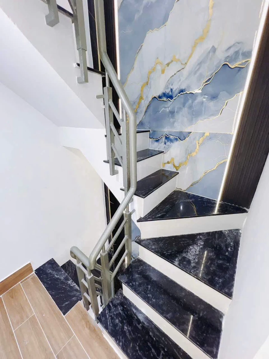 Bán nhà 4 tầng 75m² Đoàn Văn Bơ Quận 4 - Ảnh thu nhỏ 3