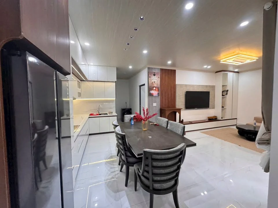 Bán nhà góc 2 mặt tiền 100m² Bình Tân 3 tỷ 750 triệu - Ảnh thu nhỏ 3