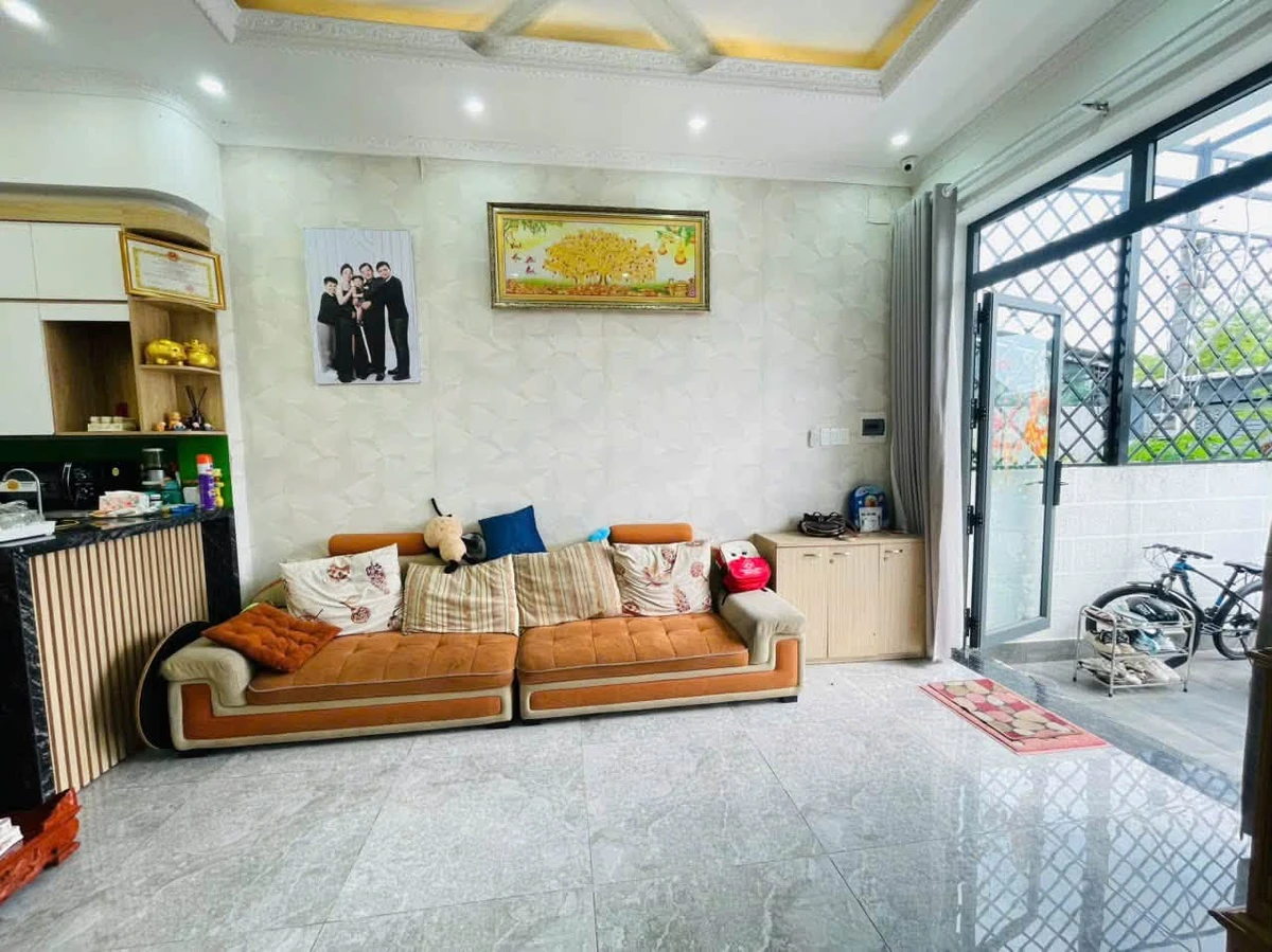 Bán nhà 1 trệt 1 lầu 60m² 4 phòng ngủ tặng full nội thất tại Chánh Mỹ, Thủ Dầu Một - Ảnh thu nhỏ 5