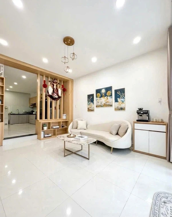 Bán nhà mặt tiền Lê Công Miễn, 46m² nội thất cao cấp, Quy Nhơn