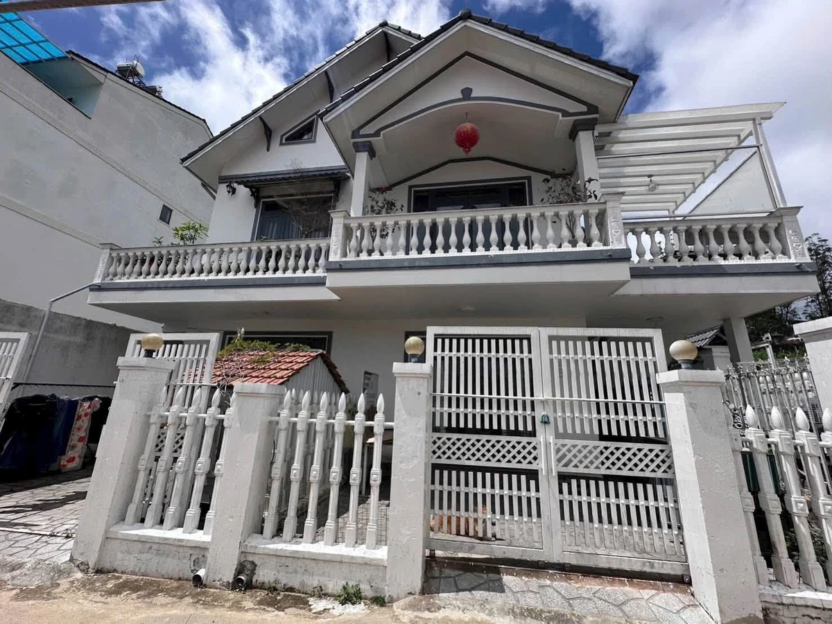 Bán biệt thự góc 2 mặt tiền Hùng Vương, Đà Lạt, 208m², 12.8 tỷ - Ảnh thu nhỏ 3
