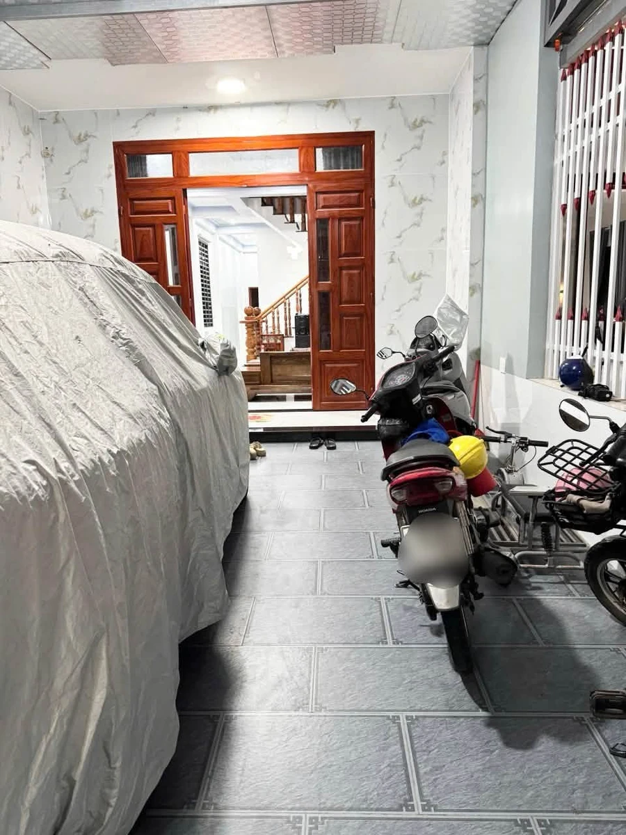 Bán nhà mặt tiền 250m² 3 phòng ngủ 5 tỷ Uyên Hưng - Ảnh thu nhỏ 5