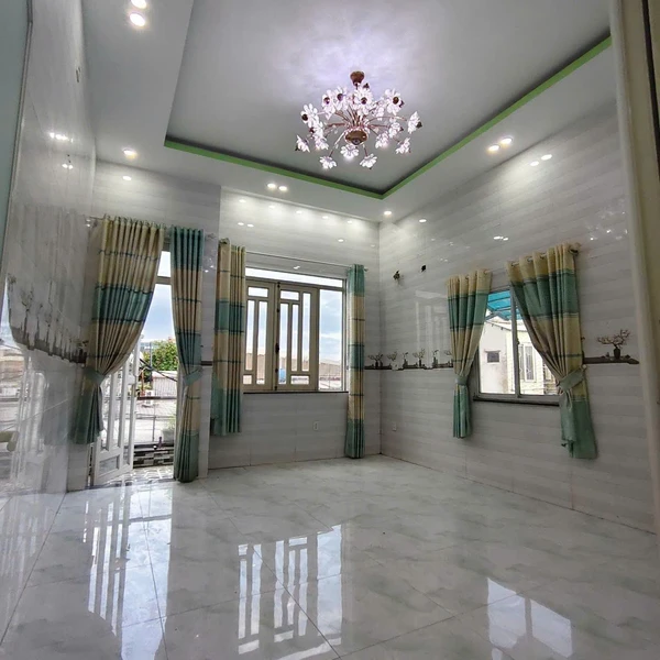 Bán nhà gác suốt 3PN 3WC 48m² Quận 3 giá 1.42 tỷ