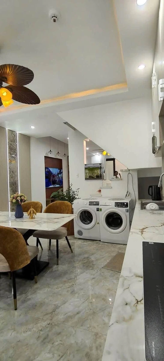 Cho thuê nhà 3 tầng 4 PN, 86m² Phạm Văn Nghị, Đà Nẵng - Ảnh 1