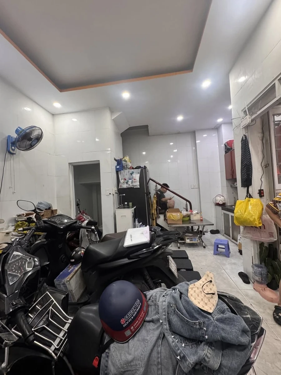 Bán nhà hẻm xe hơi 24m² 3PN Quận 3 giá 4 tỷ - Ảnh 1