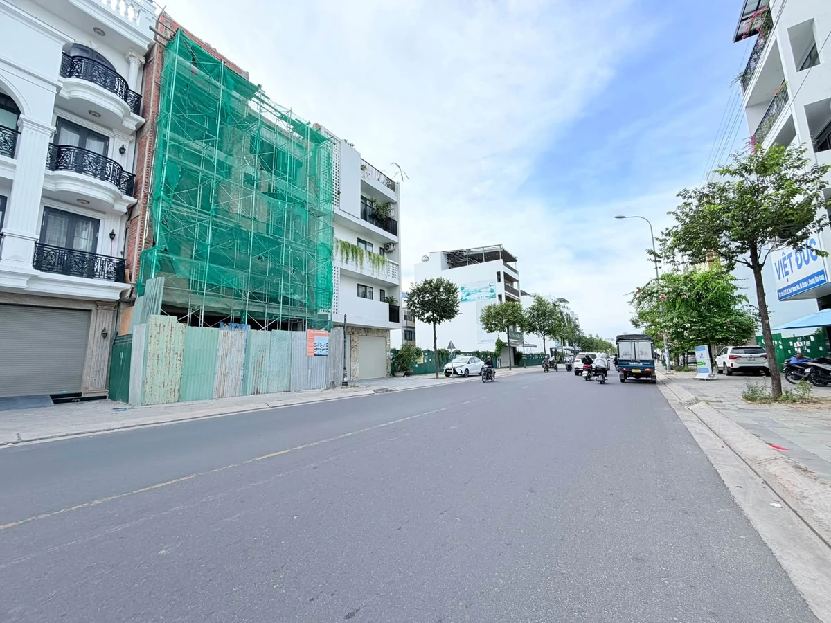 Cho thuê nhà mặt tiền Thích Quảng Đức 120m2, 40 triệu/tháng - Ảnh thu nhỏ 2