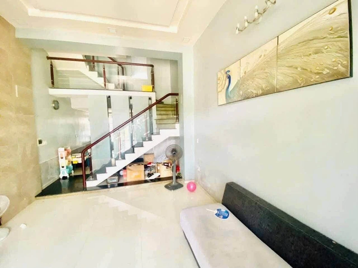 Bán nhà 2,5 tầng 126m2, 3 PN tại Đông Nam Thủy An - Ảnh thu nhỏ 2