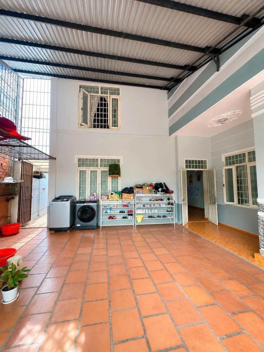 Bán nhà góc 2 mặt tiền 196,8m² Trần Văn Phụ, Buôn Ma Thuột - Ảnh 1