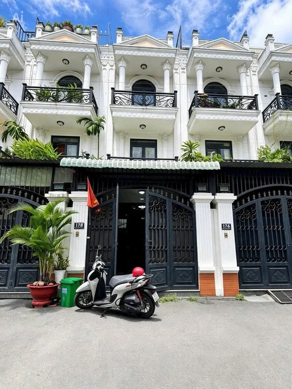 Bán nhà phố 68m2 Thạnh Lộc giá 5,6 tỷ