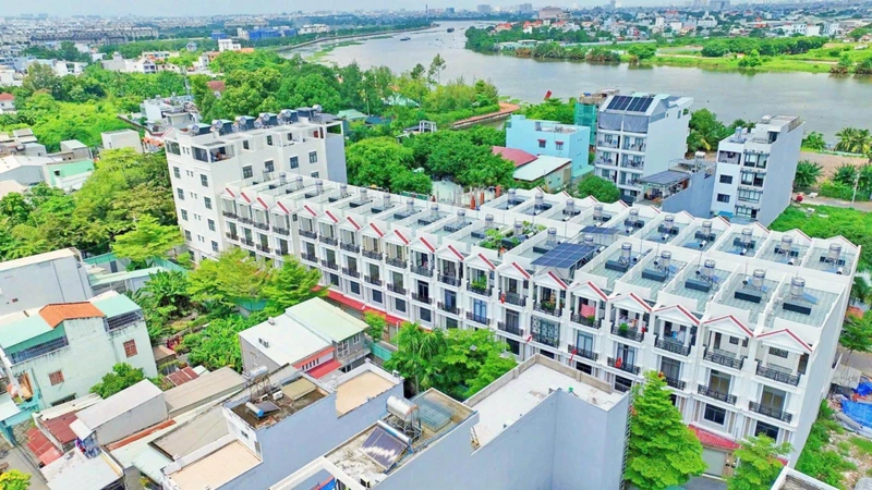 Chủ ngộp giảm mạnh 1 tỷ / căn - còn 4 căn nhà phố đồng bộ ven sông Sài Gòn, liền kề Vạn Phúc City