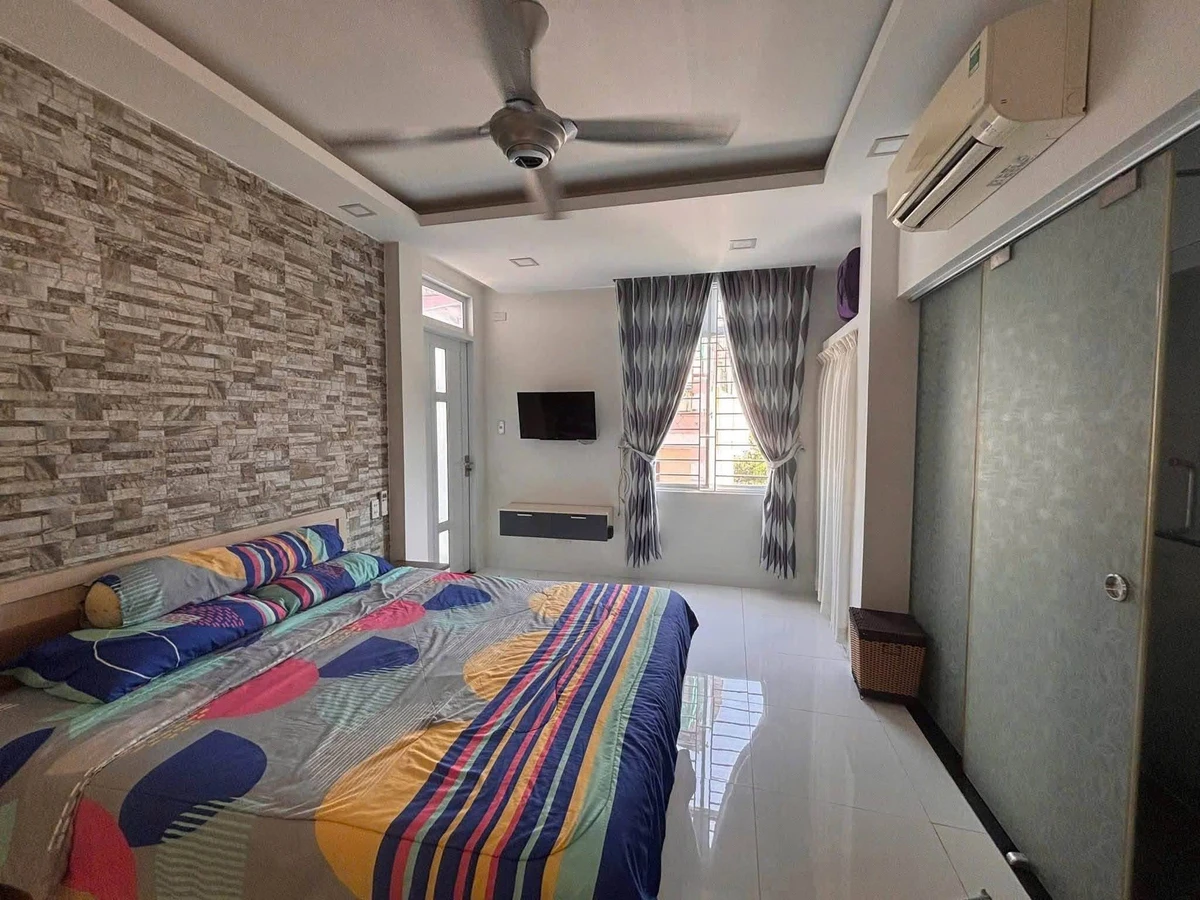 Bán nhà 5 tầng 59.4m2 góc 2 mặt tiền trung tâm thành phố - Ảnh thu nhỏ 4