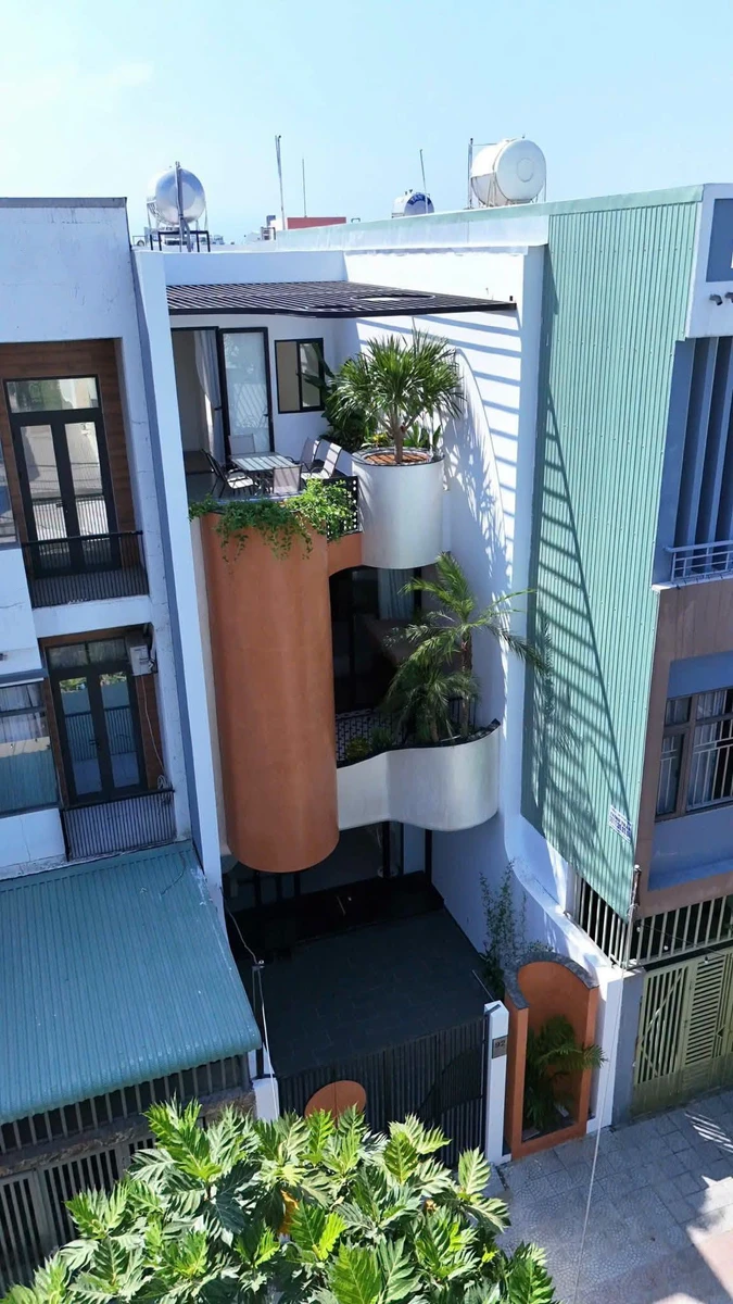 Bán nhà 3 tầng mới 100% mặt tiền đường 7,5m, 100m2 tại Hòa Xuân, Đà Nẵng - Ảnh 1