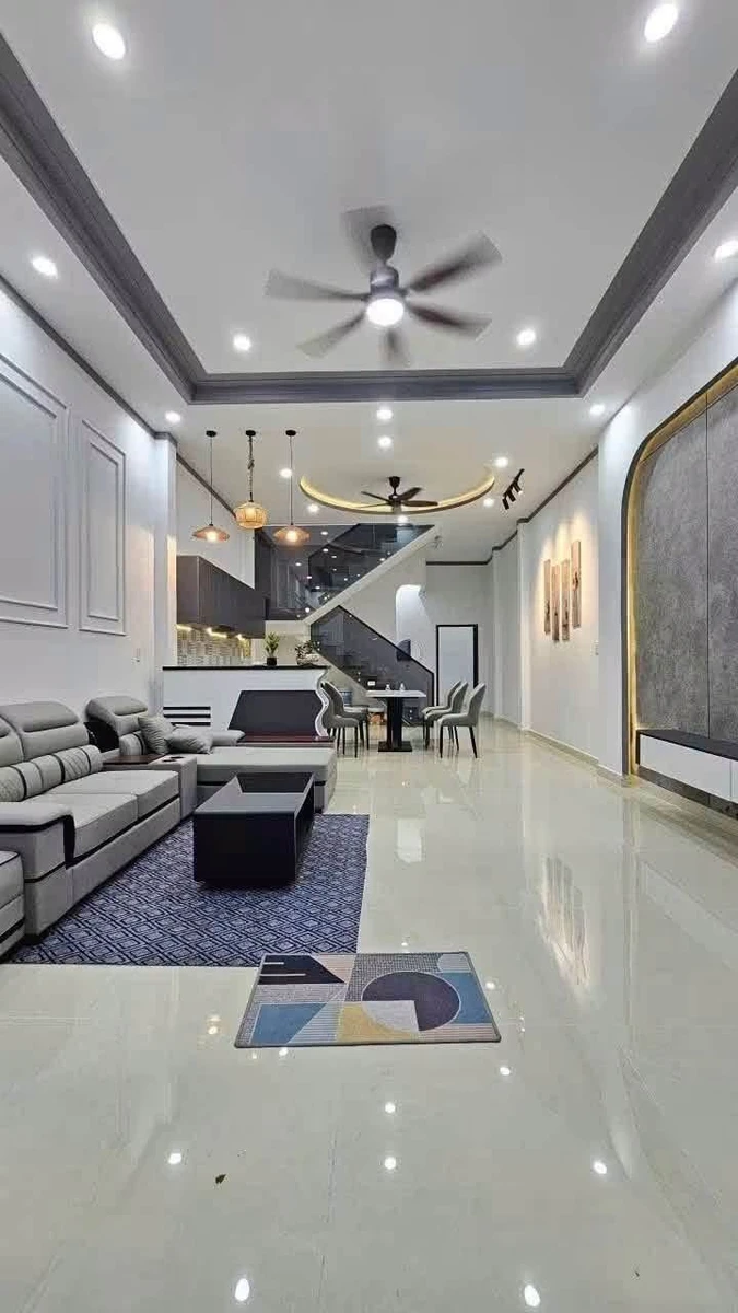 Bán nhà 4 phòng ngủ 4,8x20m đường Nguyễn Ái Quốc, gần chợ Hội Am, Hố Nai, giá 3,85 tỷ - Ảnh 1