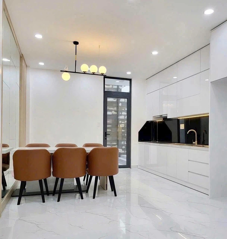Bán nhà Hóc Môn 100m² 3 phòng ngủ gần Chợ Ba Bầu 5.2 tỷ - Ảnh thu nhỏ 2