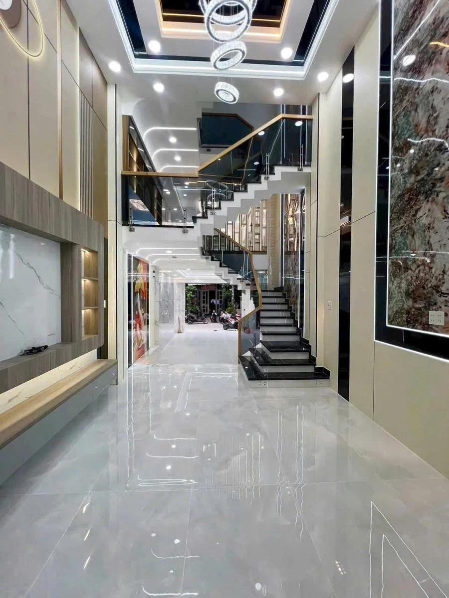 Bán nhà 5PN 64m2 đường 8m Nguyễn Thị Tú Bình Tân 7,7 tỷ - Ảnh thu nhỏ 3