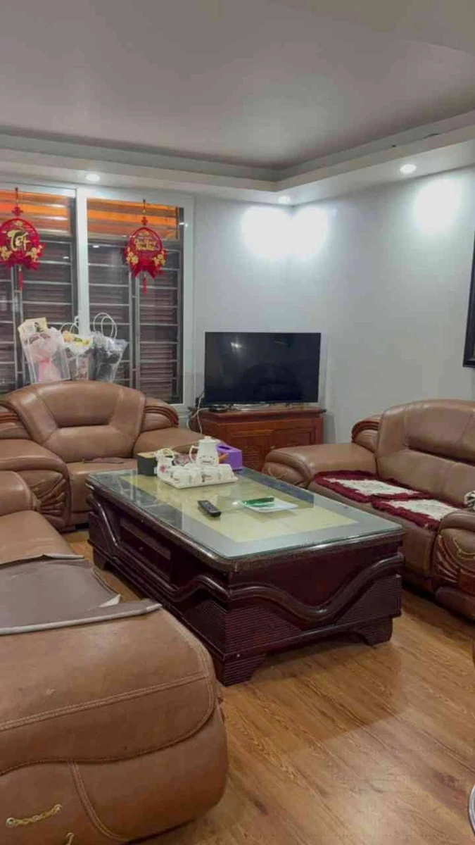 Bán nhà 2,5 tầng 60m2 giá 6,3 tỷ Nguyễn Văn Cừ - Ảnh thu nhỏ 4