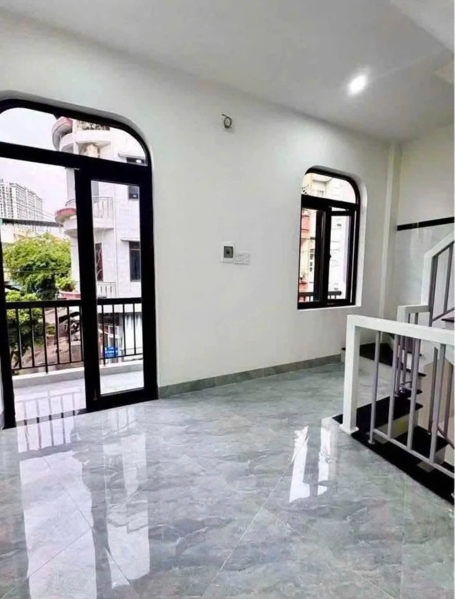 Bán nhà 3 tầng căn góc 2 mặt tiền Bạch Đằng - Ngô Thời Nhiệm, 40m², 6,37 tỷ - Ảnh thu nhỏ 4