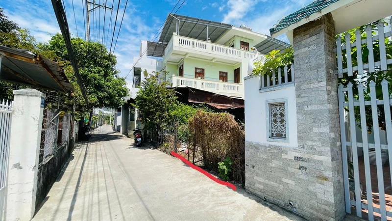 Bán đất 2 mặt tiền 112.7m² gần biển Nha Trang, 6.198 tỷ