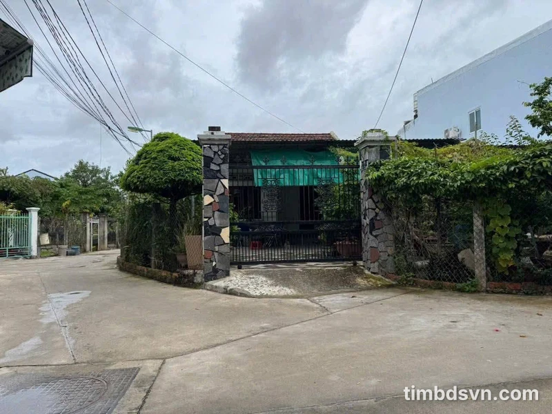 Bán đất lô góc 122m² Thủy Tú Vĩnh Thái, Nha Trang, 2,7 tỷ