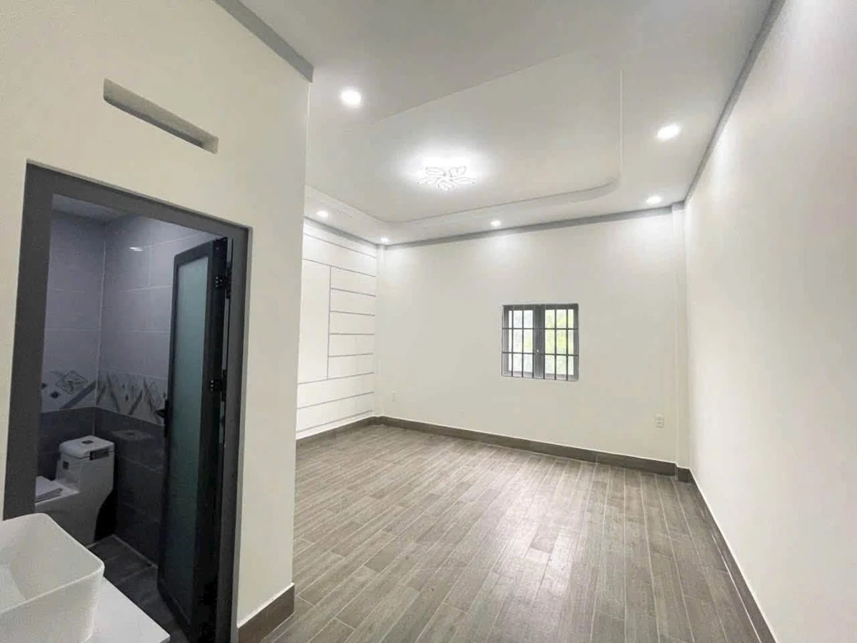 Bán nhà lầu 3PN 1 tỷ 850 triệu Đức Hoà Long An - Ảnh thu nhỏ 5