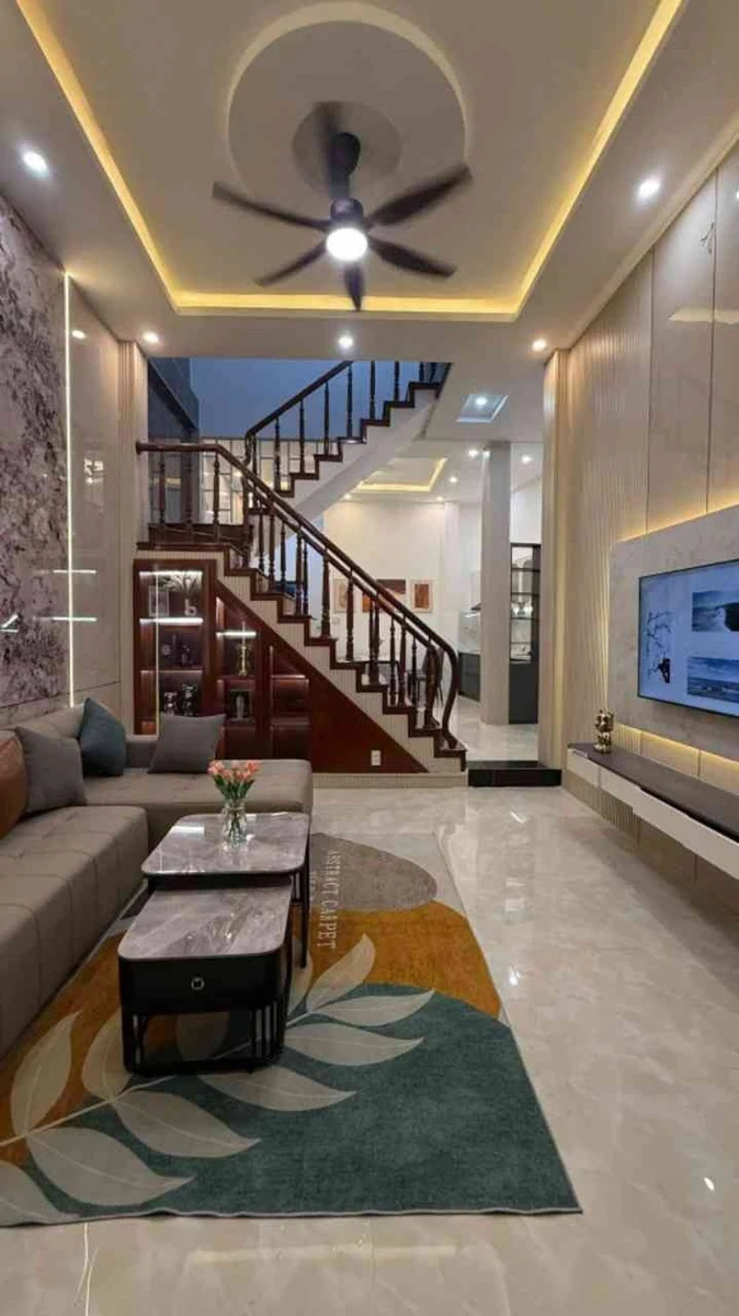 Bán nhà 2 tầng 74m2 3PN gần Điện Biên Phủ, Quận 1 - Ảnh 1