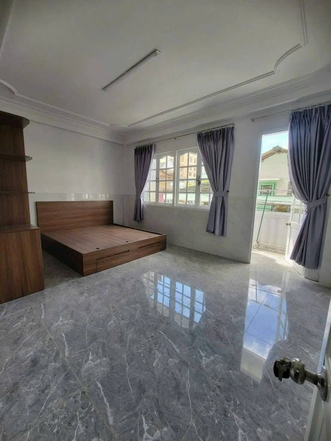 Bán nhà 1 hầm 2 tầng 4PN 60m2 mặt tiền Trần Phú, Đà Lạt, 7,4 tỷ - Ảnh 1