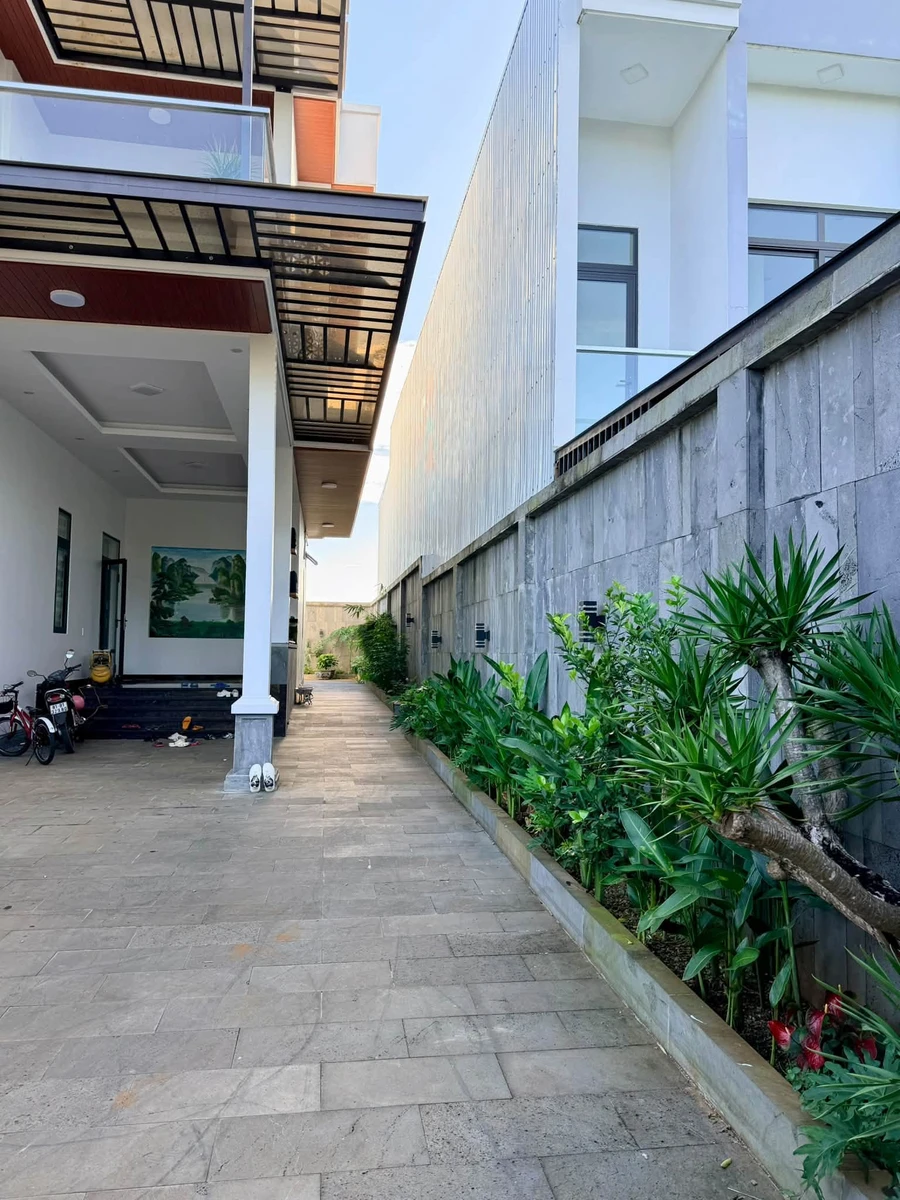 Bán nhà villa 332m2, 4 phòng, Pleiku, 4 tỷ 8 - Ảnh thu nhỏ 3
