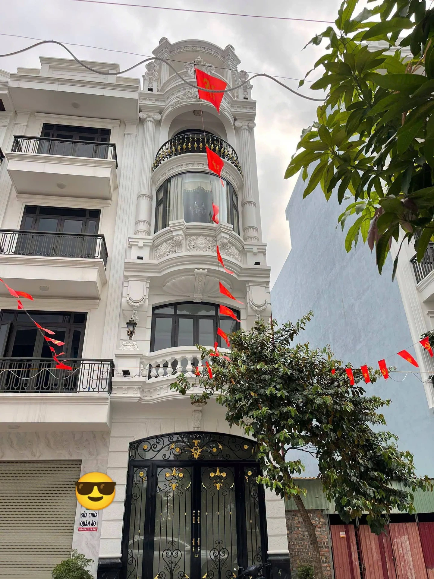 Bán nhà 5 tầng thang máy 60m2 gần Aeon Mall, Tân Phú - Ảnh 1