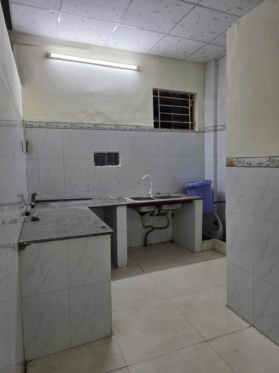 Bán nhà hẻm Hoàng Văn Thụ Quy Nhơn Nam 50m2, 700 triệu - Ảnh thu nhỏ 4