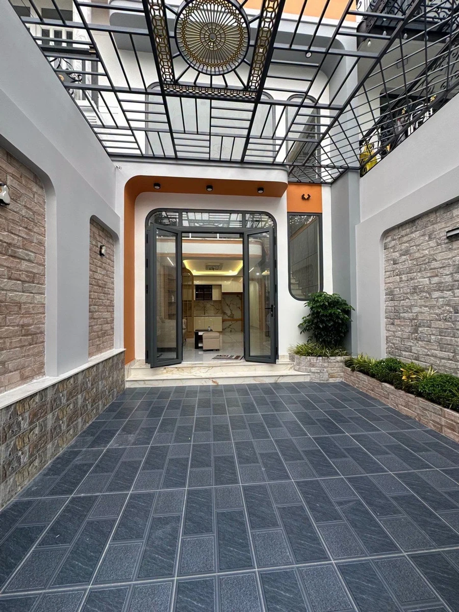 Nhà mặt tiền Thạnh Lộc 22, 72m², 3 phòng ngủ, 5,19 tỷ - Ảnh thu nhỏ 2