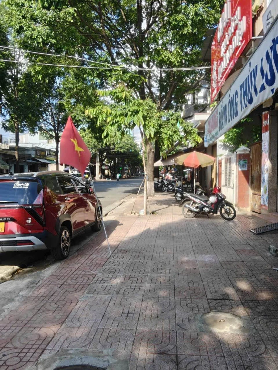 Bán nhà mê mặt tiền kinh doanh đường Hoàng Diệu, 202m2, giá 12 tỷ, Buôn Ma Thuột - Ảnh 1