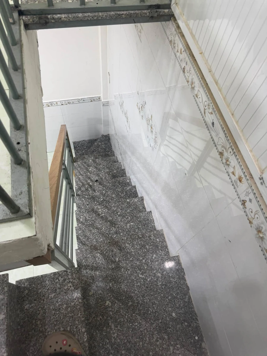 Nhà bán Quận 12 sổ riêng 26,8m² giá 1 tỷ 950 triệu - Ảnh thu nhỏ 3