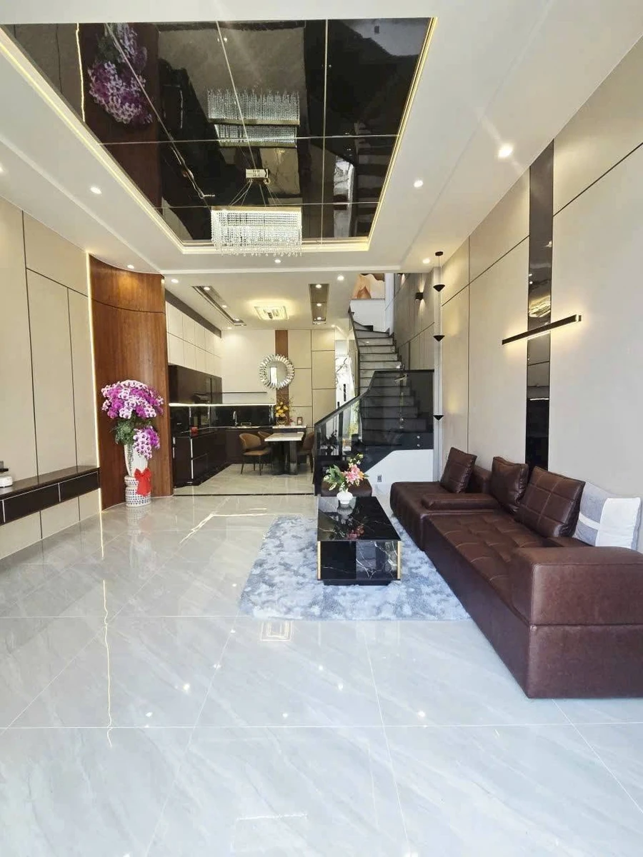 Bán nhà 1 trệt 1 lầu 5x23m, 3PN 4WC, full nội thất, hẻm 86 Trần Phú, Long Hoa, Tây Ninh - Ảnh thu nhỏ 3
