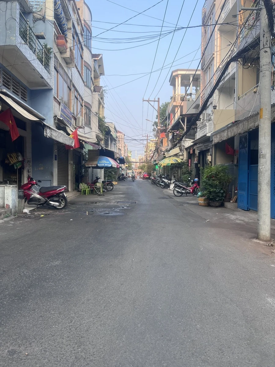 Bán nhà 4 tầng BTCT 40,3m² hẻm xe hơi Lạc Long Quân, Quận 11 giá 8 tỷ - Ảnh thu nhỏ 4