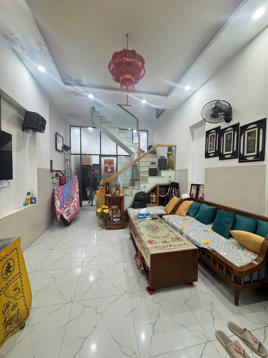 Bán nhà 2 lầu 49.3m2 Vũng Tàu 4.8 tỷ - Ảnh 1