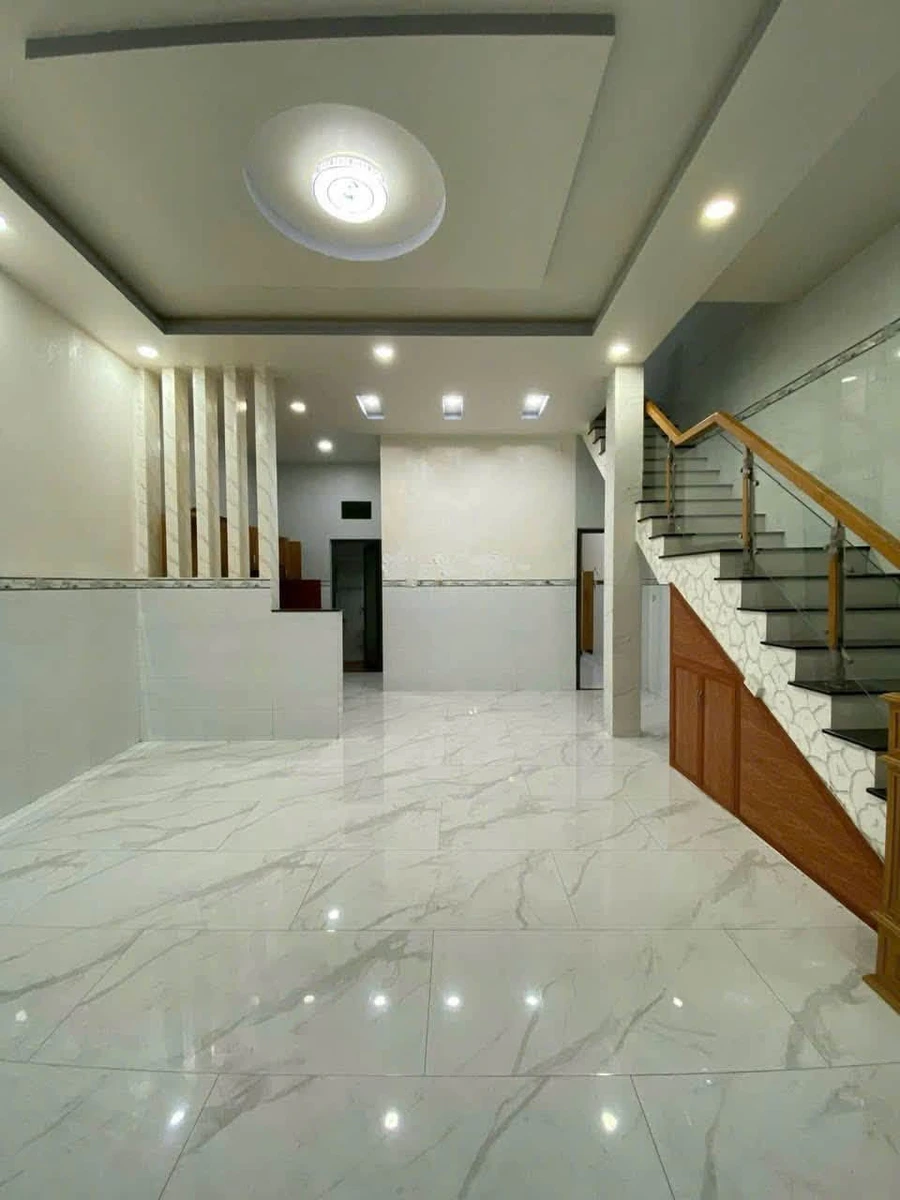 Bán nhà 1 trệt 2 lầu 4PN 79m² Thủ Dầu Một giá 3,4 tỷ - Ảnh thu nhỏ 2