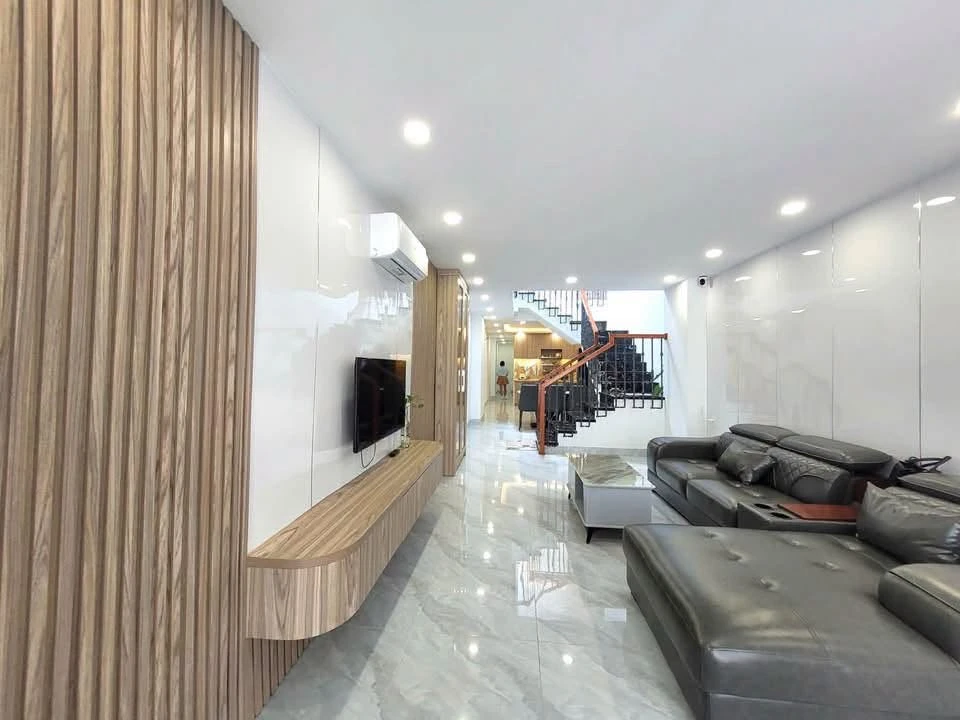Bán nhà 97m² 3PN Nguyễn Trí Phương, sát biển Nha Trang, 6 tỷ - Ảnh thu nhỏ 4