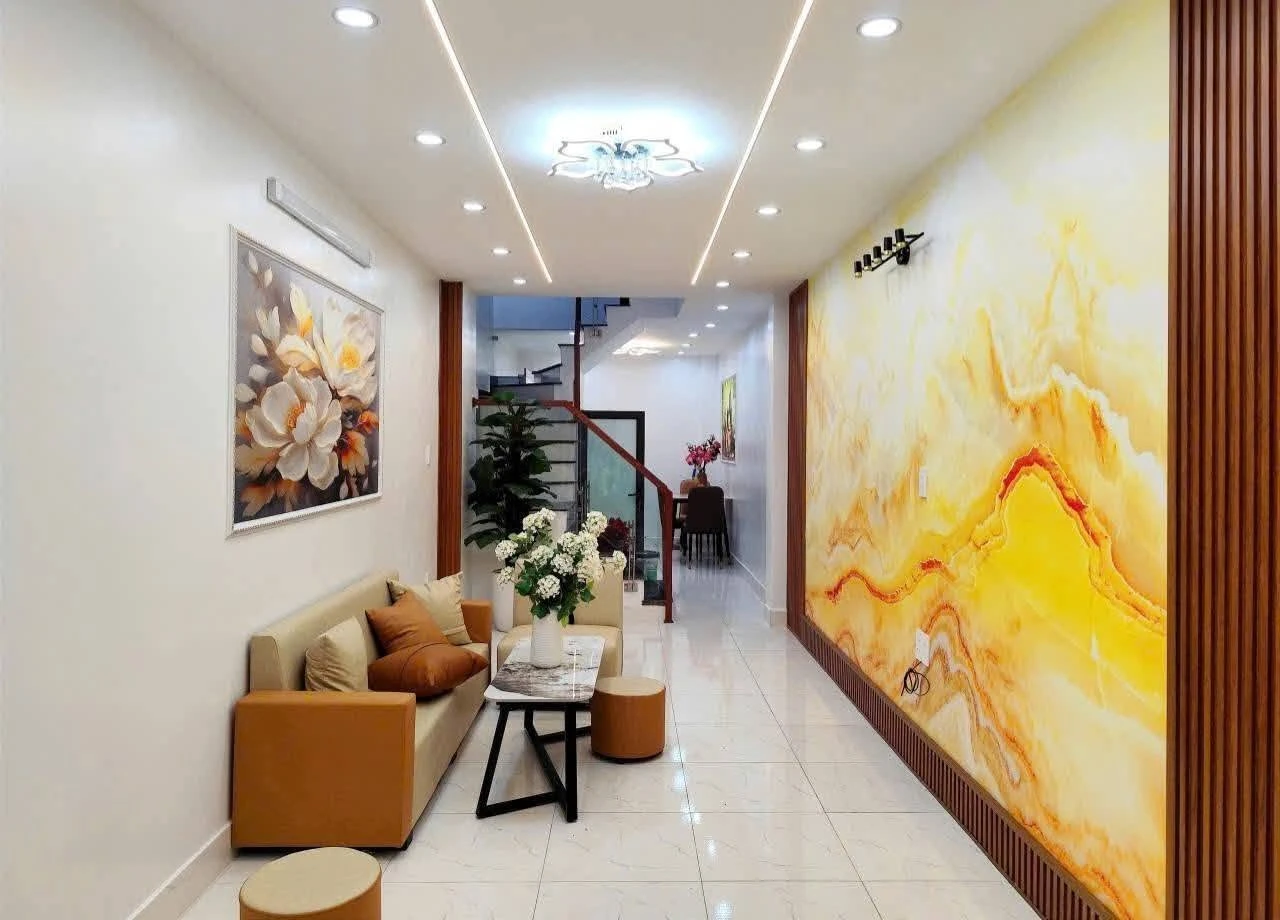 Bán nhà 40m² x 3 tầng Tôn Đức Thắng, giá 2 tỷ - Ảnh 1