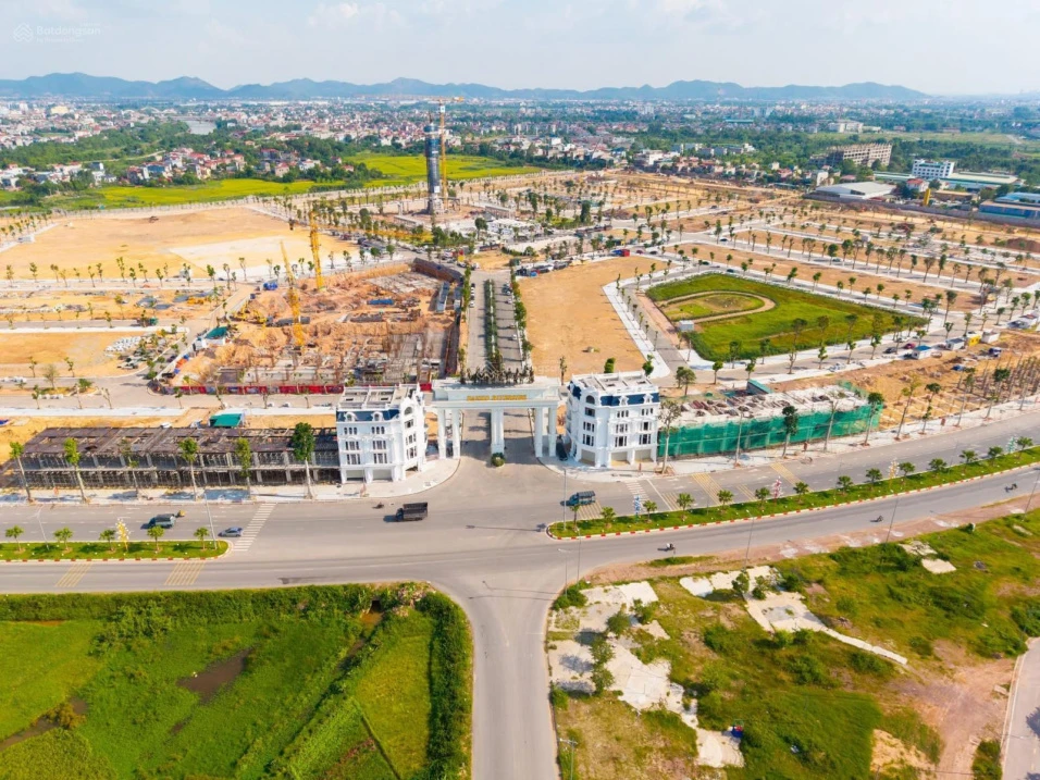 Chính chủ cần bán lô Đông Nam, mặt tiền 6m, làn 2 đường Trần Hưng Đạo 60m - Ảnh 1